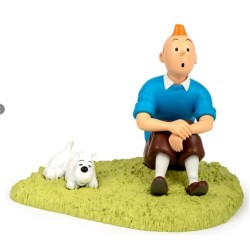Tintin och Milou i gräset