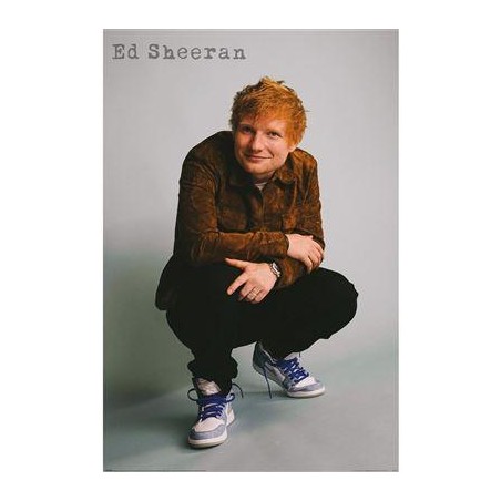 Ed Sheeran (crouch)