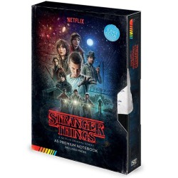 Anteckningsbok - Stranger Things 1 - ser ut som en VHS
