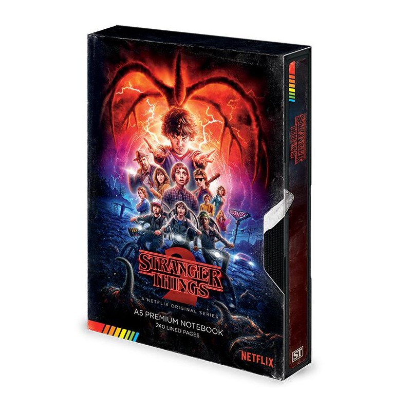 Anteckningsbok - Stranger Things 2 - ser ut som en VHS Anteckningsbok - Stranger Things 2 - ser ut som en VHS