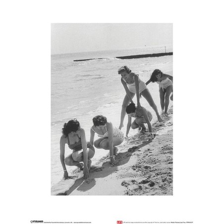 Time Life - Models Playing Leap Frog