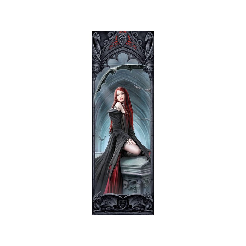 Anne Stokes - Await the night Anne Stokes - Await the night