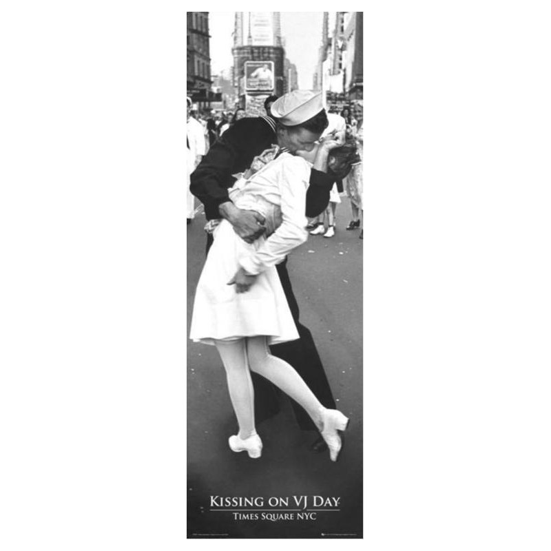 New York - Wars End Kiss
